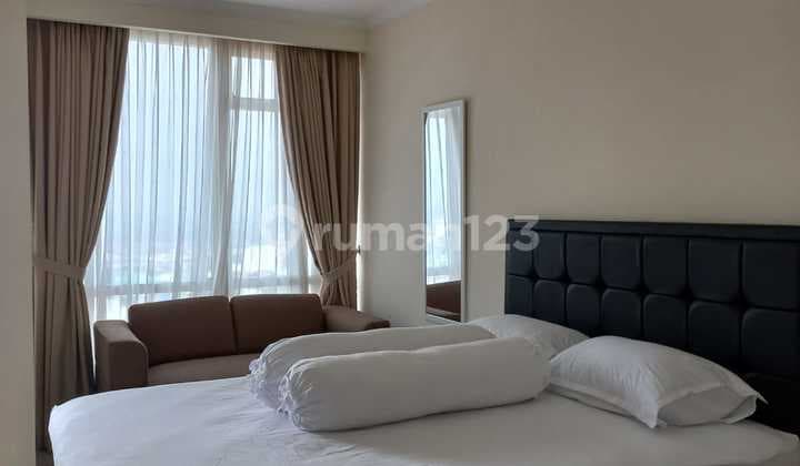 For Rent: Menteng Park Apartment, Central Jakarta, 33 sqm Studio, Furnished