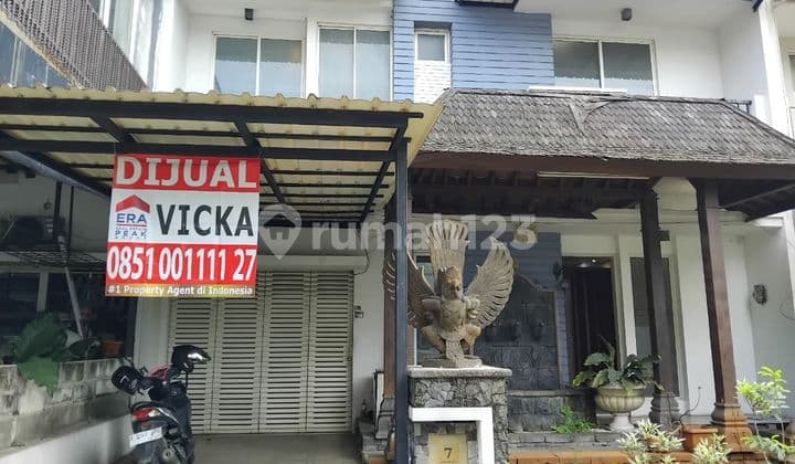 For Sale House in Puri Mansion Size 9x15 Semi Furnished Price Negotiable