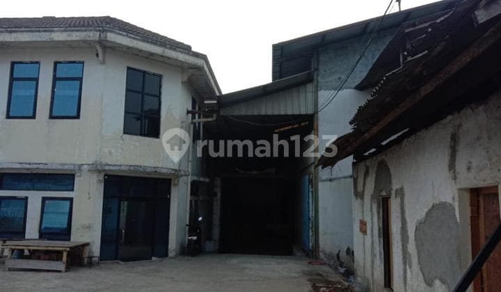 Warehouse for Sale in Curug Karawaci Tangerang, Land Area 1,566 m2, 20 Ft Container