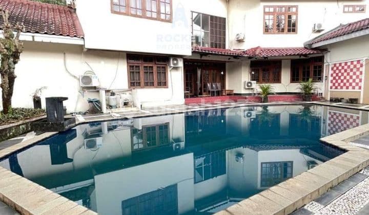 Dijual Murah Rumah di Cinere Depok, Lt.850m2, Semi Furnished