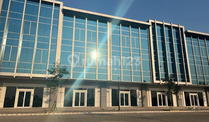 Dijual Cepat Soho Wallstreet di PIK2 Uk.8x18 Ada 3 Lantai