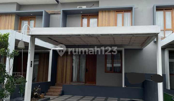 Complete Atmosphere Quiet Location Well-Maintained House Ready to Occupy in Awiligar