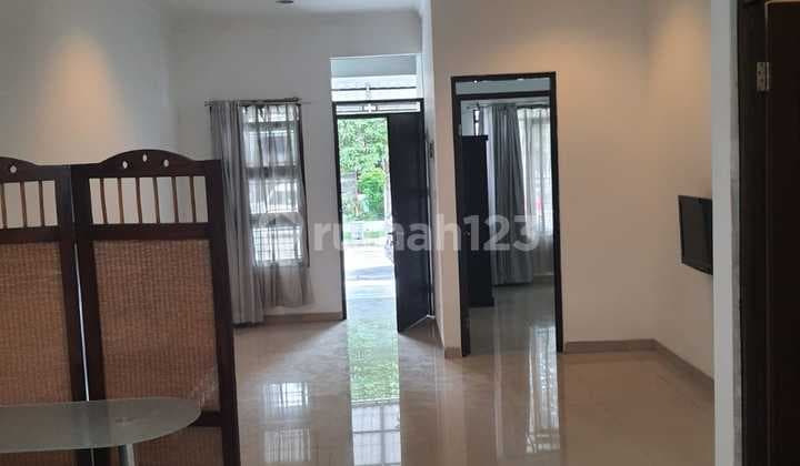Quickly Rented! Semi-Furnished Ready-to-Occupy House in Batununggal Bandung Near Toll Road