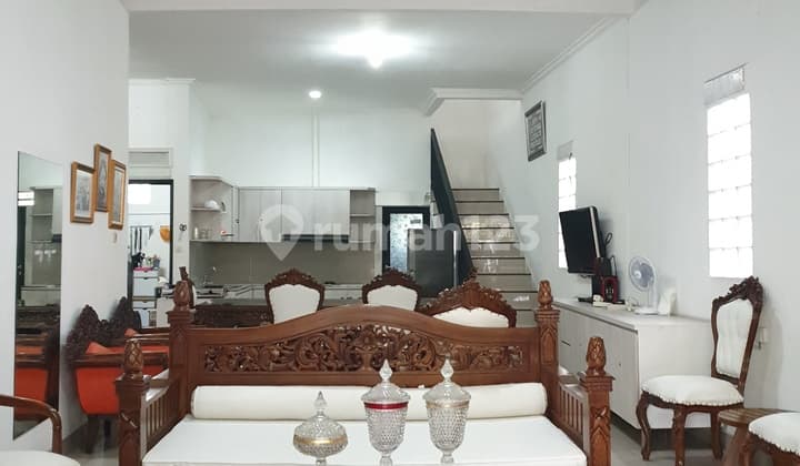 Rumah Modern Minimalis Siap Huni di Sayap B K R