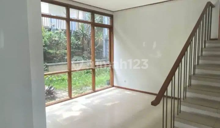 Rumah Disewakan Minimalis Modern di Setraduta Setra Duta Pasteur Bandung