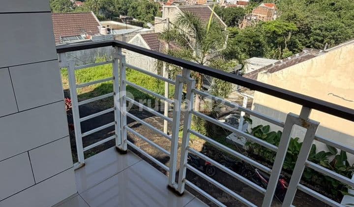 Rumah Cantik Rapi Siap Huni di Padasuka Cicaheum Bandung