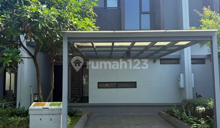Rumah Summarecon Bandung for Rent, Clean and Well-Maintained