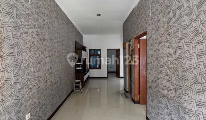 Rumah / Kantor Disewakan Lokasi Tengah Kota Sayap Leuwi Panjang Leuwipanjang