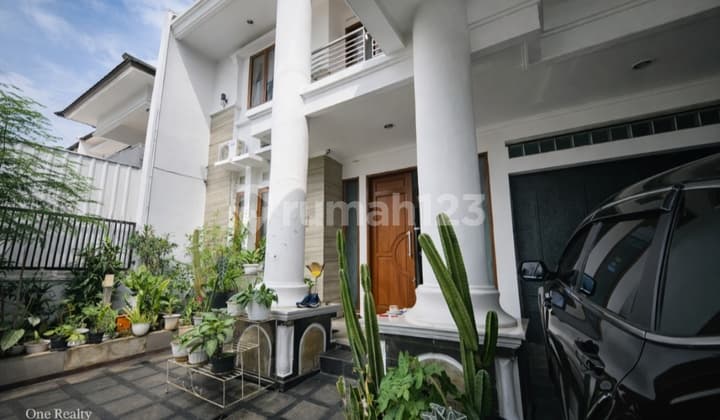 Rumah Dijual Kondisi Bagus Lux Siap Huni di Buah Batu Bandung