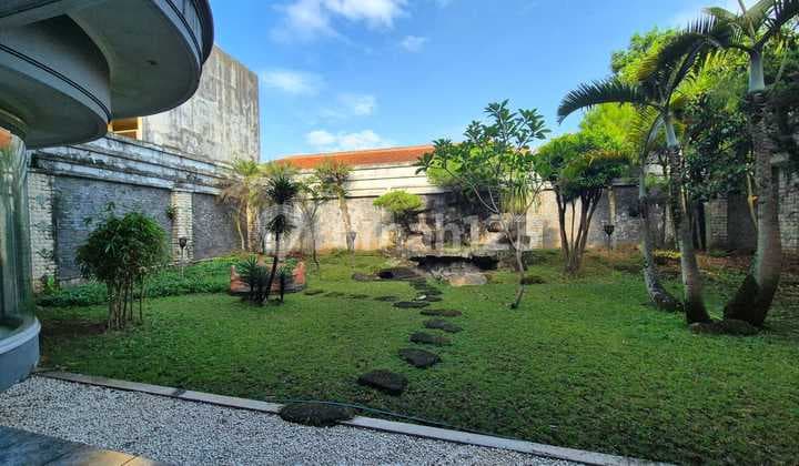 Rumah Old Money Dijual Cepat di Purnawarman Sayap Dago Bandung
