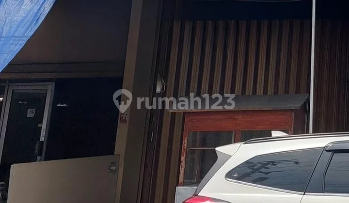 For Sale 2-Story House located in Downtown Semarang. For Sale 2-Story House located in Downtown Semarang.