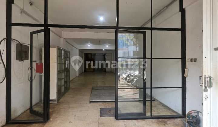 Dijual Ruko 4,5 Lantai dgn Lift Barang daerah Jurnatan Semarang