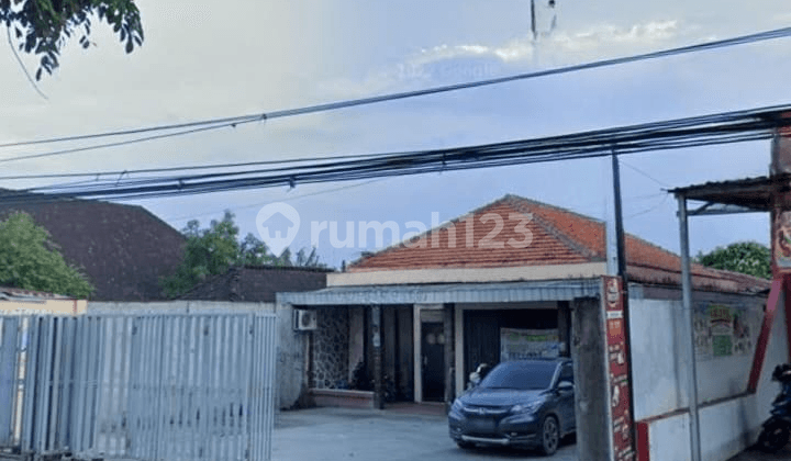 Rumah Pinggir Jalan Besar Karangawen cocok untuk usaha