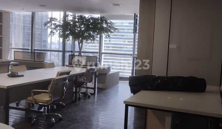 Office 8 Treasury SCBD Area 319 m2 Semi-Furnished