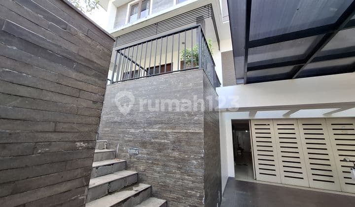 Tropical House Pondok Indah