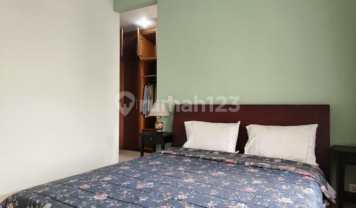 Fully Furnished Near Golf