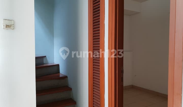 Area Kencana dekat Bukit Golf