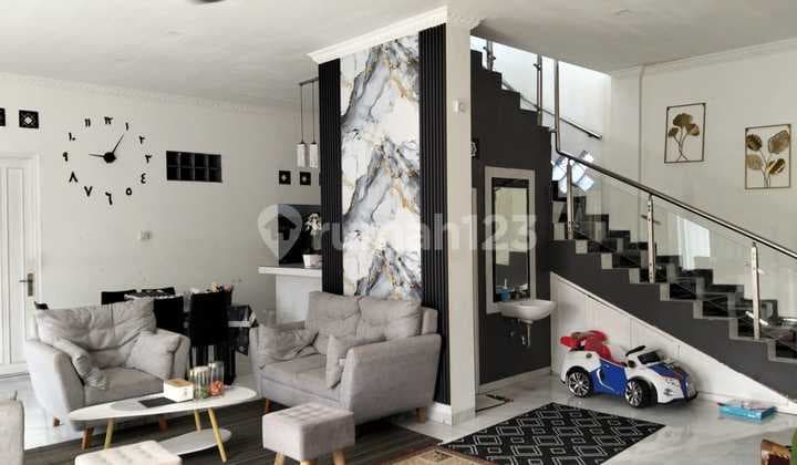 Rumah Kos Eksklusif 24 Kamar & Ruang Usaha di Tridadi Sleman