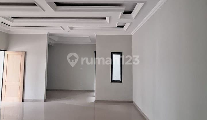 Rumah Cantik 2Lantai Radius Alun-Alun dan Grand Depok City