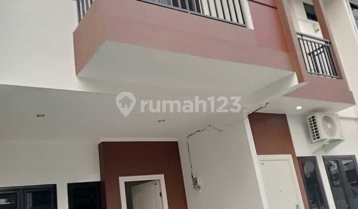 Rumah Mewah Dekat Aeon Mall Jakarta Selatan