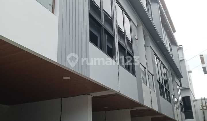 Rumah Murah Modern di Pusat Kota Jakarta