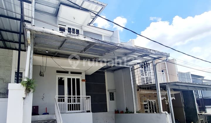 Rumah Mininalis 2 Lantai Dekat ke Terminal Cicaheum Bandung