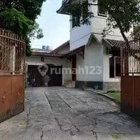 Dijual Rumah Lama Terawat Di Sayap Riau Bandung