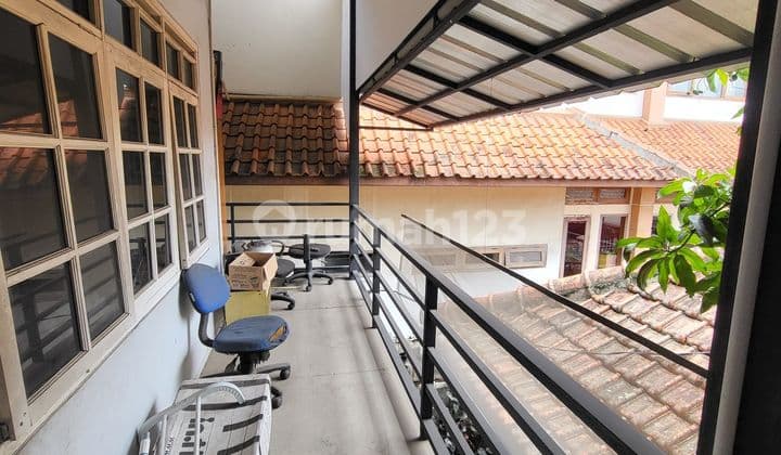 Dijual Rumah Sekolah Shm 2 Lantai 5 Menit Ke Tol Kopo Dan Rs.santosa Cocok Juga Untuk Gudang