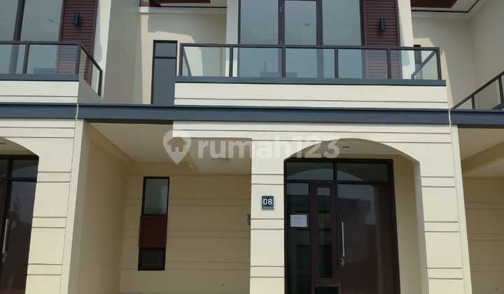 Dijual Cepat Rumah Lavon Swan City 2 Lt Masih Baru Unfurnish