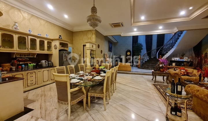 Dijual Cepat Rumah Mewah Pik Siap Huni Jak-Ut