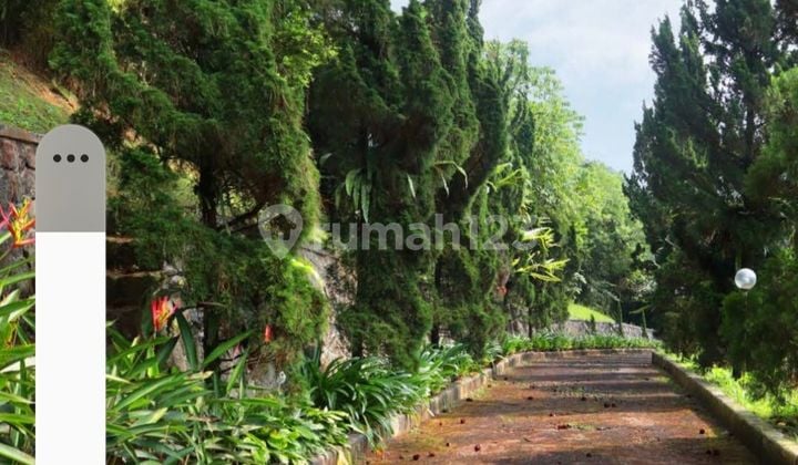 Villa Mega mendung cisarua Bogor siap huni