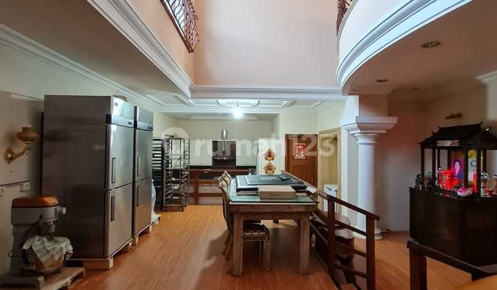 Rumah Mewah View Kanal Besar Pantai Mutiara Jak-ut