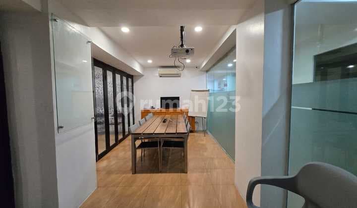 Di Jual Gedung Komersil Menteng Jakpus