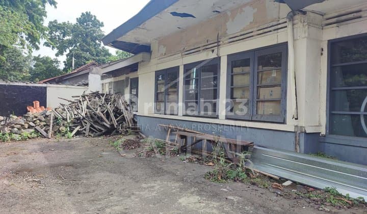 Jual Cepat ..Rumah Usaha Sangat Strategis di Mainroad Supratman