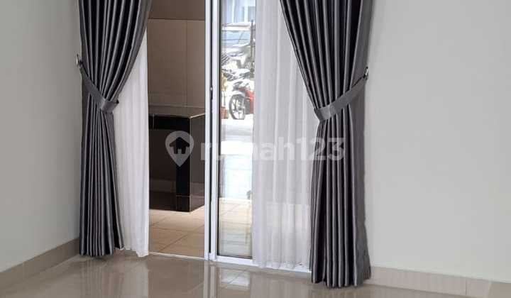 Di Sewakan Rumah Siap Huni Cluster Eropa Sedayu City Kelapa Gading