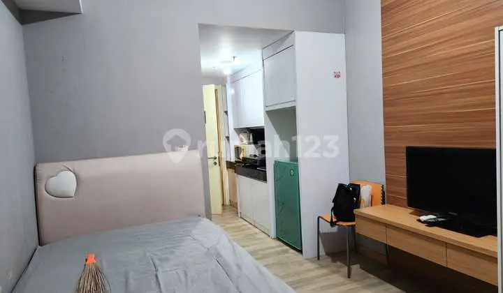 Dijual Apartemen B Residence Tower Avery Tipe Studio Lantai 12 Full Furnish