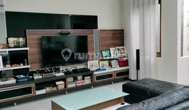 Dijual Rumah Setrawangi Sukagalih Semi Furnished 2 Lantai Dekat Kampus Universitas Maranatha Kota Bandung