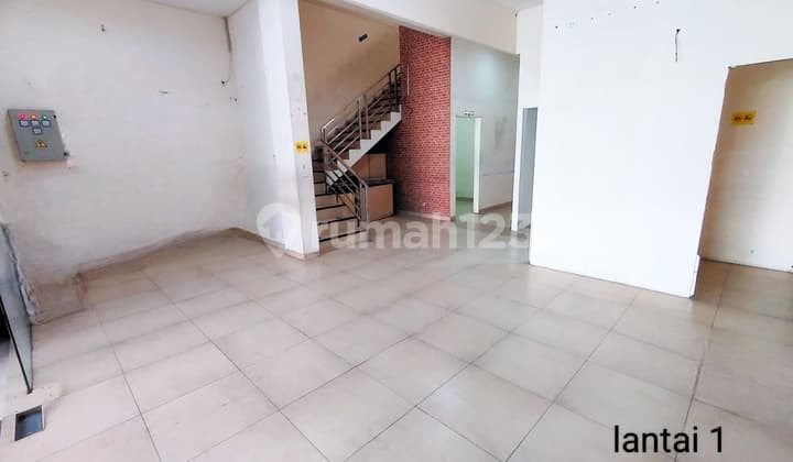 Dijual Ruko Area Bisnis Jl Moch Toha 3 Lantai