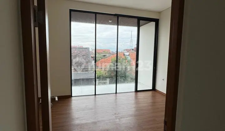 Rumah Baru Estetik 2 Lantai Kopo Permai Kualitas Premium