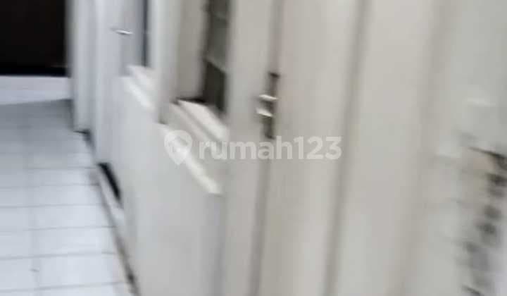 Dijual Cepat Rumah Pinggir Jalan Raya Area Karang Anyar