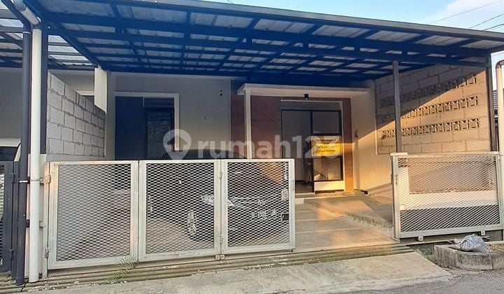 Rumah baru siap huni di Taman Kopo Indah, one gate system