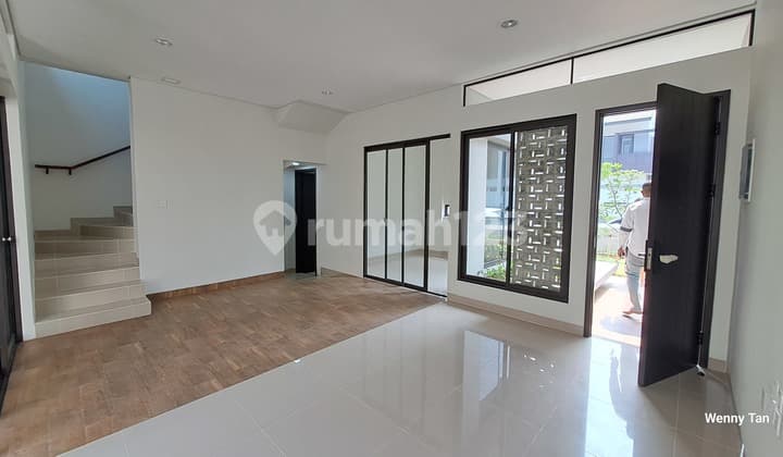 New house in Summarecon Bandung, strategically located near Al Jabbar Mosque.