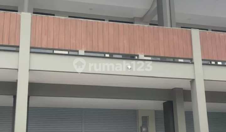 Three-story rendeng shop house Sasakirana, KBP near IKEA
