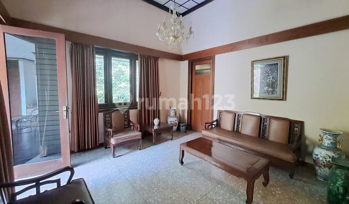 Rumah Asri Di Sayap Diponegoro Cocok Untuk Rumah Tinggal, Kantor, Penginapan