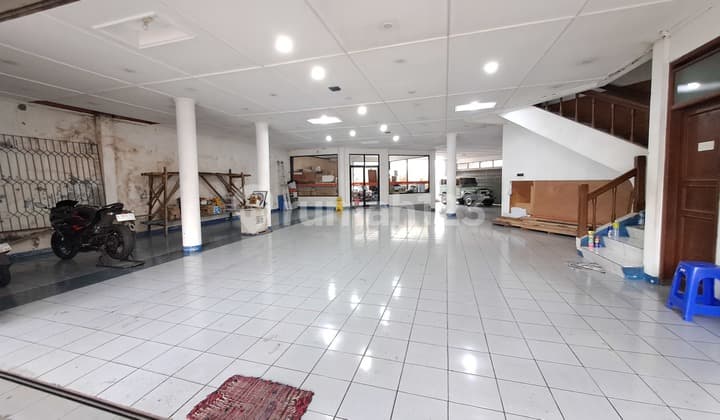 Ruko 2 Lantai Di Mainroad Pasteur Cocok Untuk Showroom, Rumah Makan, Toko Oleh2, Pool Travel, Kantor