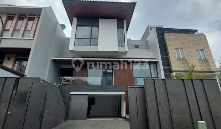 For Sale New Setraduta House
