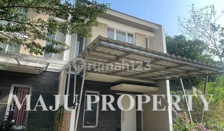 Rumah Jual Bagus 2 Lantai di Citraland, Siap Huni