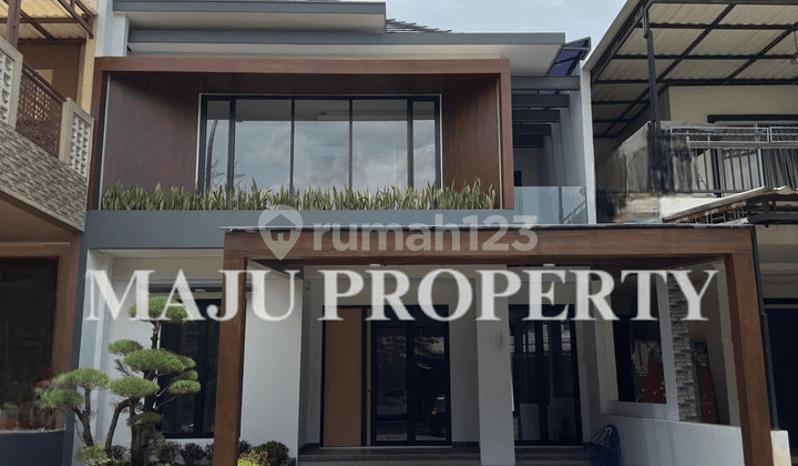 Rumah Mewah Di Kota Wisata, Siap Huni