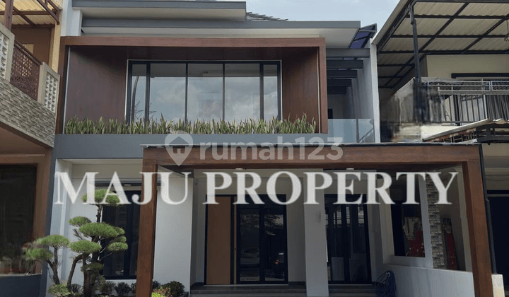 Rumah Mewah Di Kota Wisata, Siap Huni