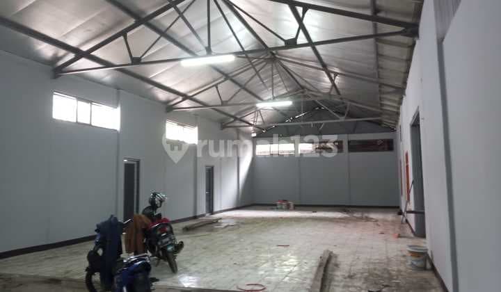 Dijual Gudang Jendral sudirman main road murah